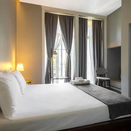 The Hygge Lisbon Suites - Estrela Bed and Breakfast