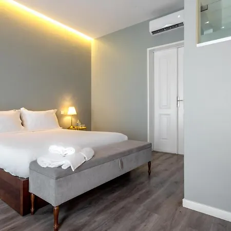 The Hygge Lisbon Suites - Estrela Bed and Breakfast